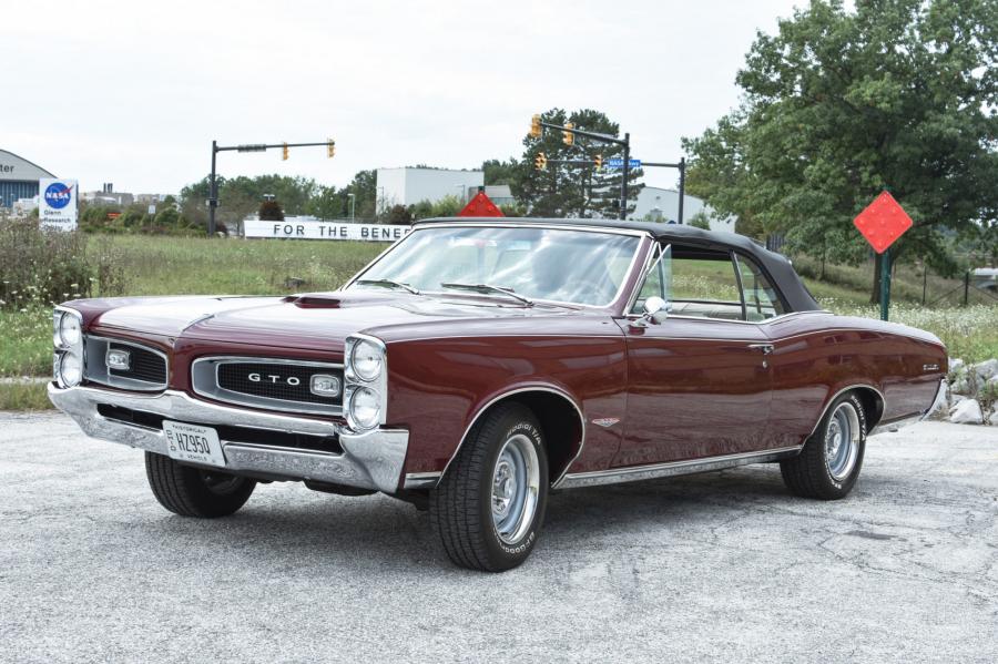  Pontiac Tempest GTO Convertible 1966 года  (фото 1 из 83)